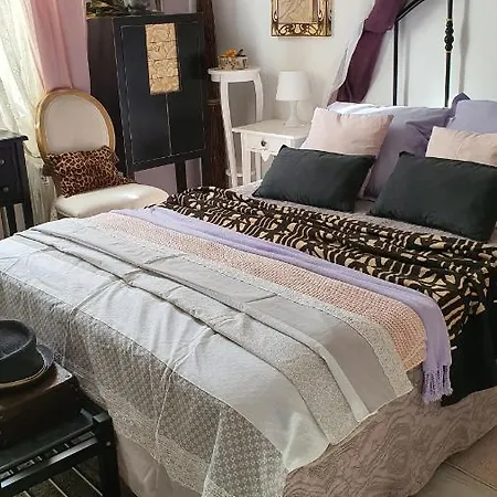 Holidays In Guest house