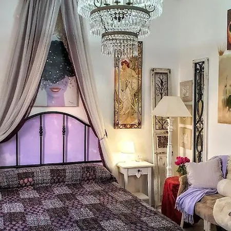 Holidays In Guest house